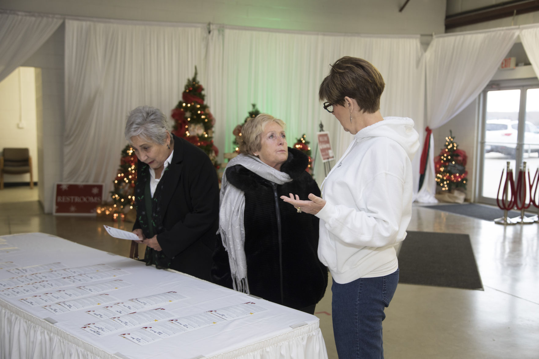 Norma Oberholtzer, Ruth Eickenberg, Ann Harding
